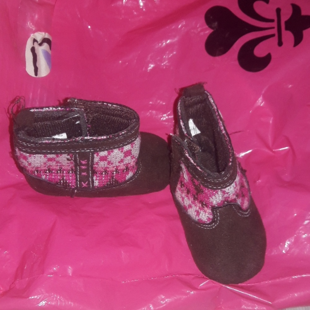 Infant soft bottom shoes